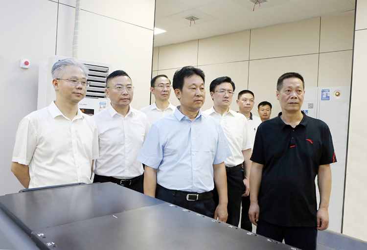 李挚调研市中心医院新院建设及搬迁工作