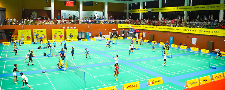 千人挥拍，四日激战！岳阳城运集团织密羽球盛宴“保障网”