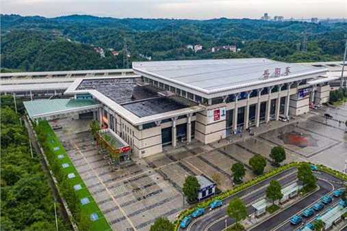 岳阳火车东站“三大连廊”完工  市民“出站”不再日晒雨淋