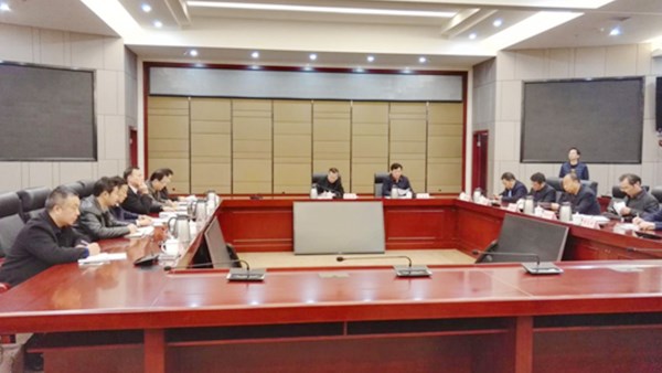 胡忠雄听取“十三五”规划、中心城区规划建设管理等情况汇报