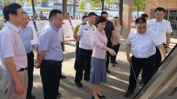 市委副书记、市长李爱武调研朝阳小学 智慧停车场项目