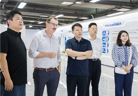 深化国际产学研交流 共拓低空经济新蓝海